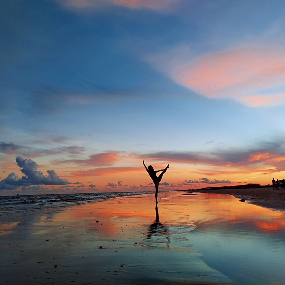 Meet your Posher, vivian. - Picture 1 of 1